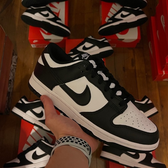 Nike Dunk Low - Picture 5 of 8